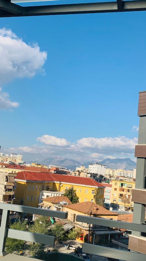 Proper Tirana