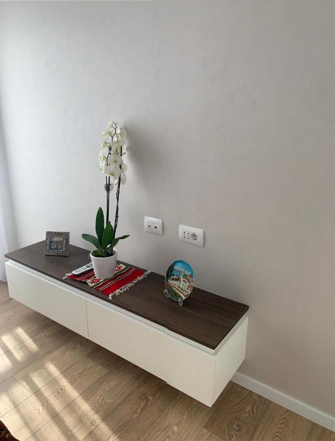 Proper Apartment *